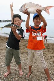 大喜びの子供たち