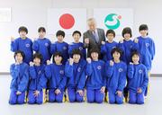 その手に勝利を掴むため、全力プレーを誓う春江スポーツ少年団のメンバーたち