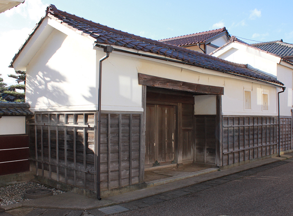 永正寺長屋門
