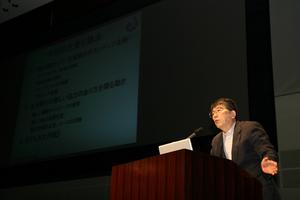 ボランティアの重要性を訴える尾田さん
