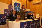 テーマを公表する水崎理事長
