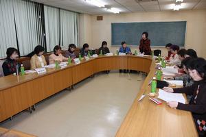 事業方針を説明