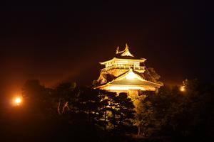福井県坂井市 季節ごとに 衣替え 丸岡城を3色の光で演出 9月16日