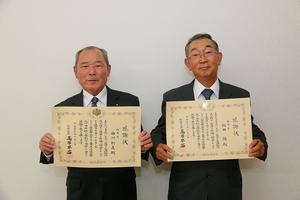 伝達式では、西