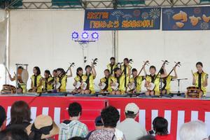 木部子ども三味線教室による素晴らしい演奏